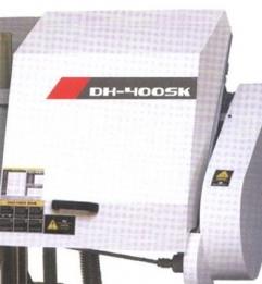 REALREZ DH-400SK 
  Концевики  
 Предохранительные концевики на кожухе маховика, оберегающие станок от поломок в случае повреждения ленты 
