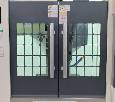 RealRez VMC650 
  Защитный экран  
 Защитный экран делает работу более комфортной (с концевыми выключателями, отключение при поднятии) 
