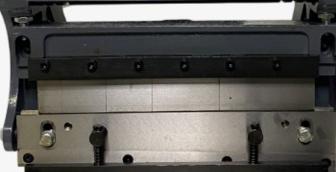 RealRez  RSBR-12 
  Желоба  
 На вальцах станка расположены желоба для гибки арматуры  
