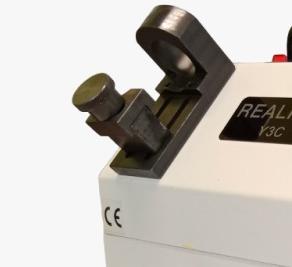 REALREZ 
  Простота работы  
 Работа на станке не требует специальных знаний — управление максимально упрощено  
