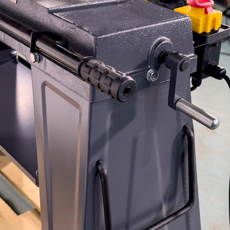 Proma PPK-115 
 Эргономичные рукоятки 
Особая обточка рукояток позволяет работать с большим комфортом, исключая мозоли и быструю усталость 
