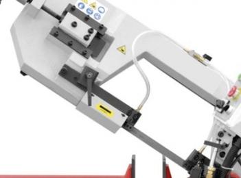 REALREZ HBS 275 
  Пильная рама  
 Скорость опускания пильной рамы регулируется гидравликой 
