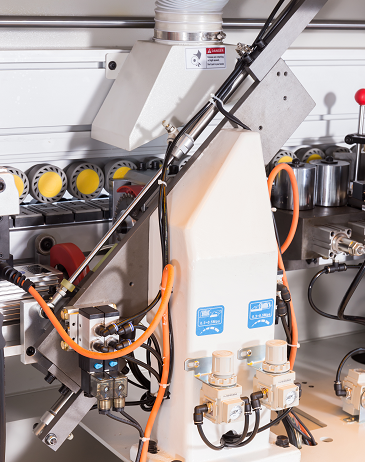Filato OPTIMA 264L SE  Узел торцовки  Линейная направляющая расположена под углом 45° Автоматическая система смазки направляющих Аспирационный кожух для удаления обрезков из рабочей зоны станка Точный контроль осуществляется за счет установленного...
