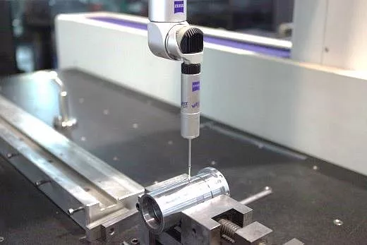 Filato OPTIMA 264L SE  Контроль качества  Участок контроля качества Специальное измерительное оборудование Строгая система контроля качества по важным параметрам станка  Помогают получить гарантию, что готовые станки, которые производит завод, име...