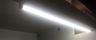 Filato OPTIMA 385L SE  Пакет «Комфорт»  Подсветка внутренней зоны агрегатов станка Удобство обслуживания и настройки агрегатов и отслеживания стабильной работы станка  Каждый блок оснащен независимым вытяжным колпаком: Узел предварительного фрезер...