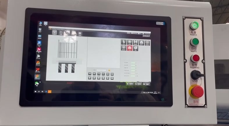 Filato NP-330A NP-330A  Пульт управления  Программа оптимизации, которая позволяет создавать и редактировать оптимальные карты раскроя в зависимости от количества и размеров требуемых деталей  Программа оптимизации проста в использовании, понятна ...