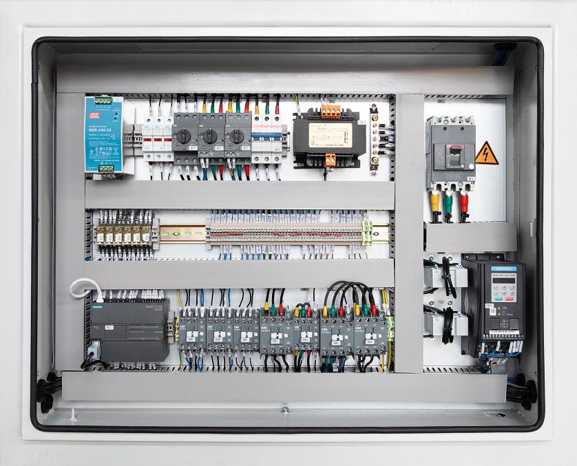Beaver SR-RP 400  Европейские электрокомпоненты  Высоконадежные электрокомпоненты от ведущих мировых производителей Siemens и ABB гарантируют стабильную и долголетнюю бесперебойную работу станка  Пылезащищенное исполнение электрошкафа исключает за...