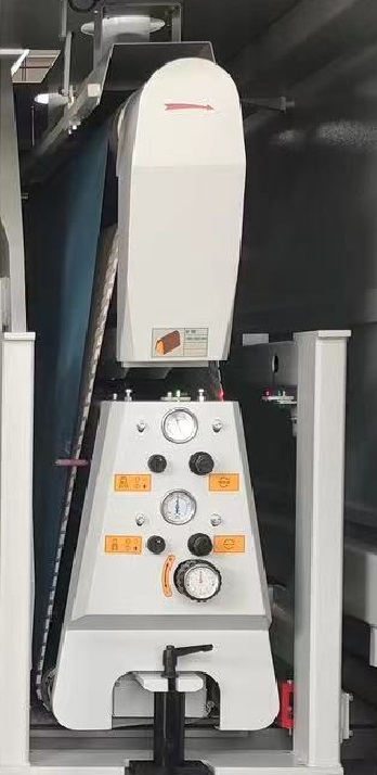 Motimac WT RRHG 1300  Узел «Суперфиниш» с сегментированным утюжком и шевронной лентой «H»  Электронный утюжок с 80-ю управляемыми сегментами, шириной 16 мм каждый  Информация на каждый сегмент передается от высокочувствительного электронного скане...