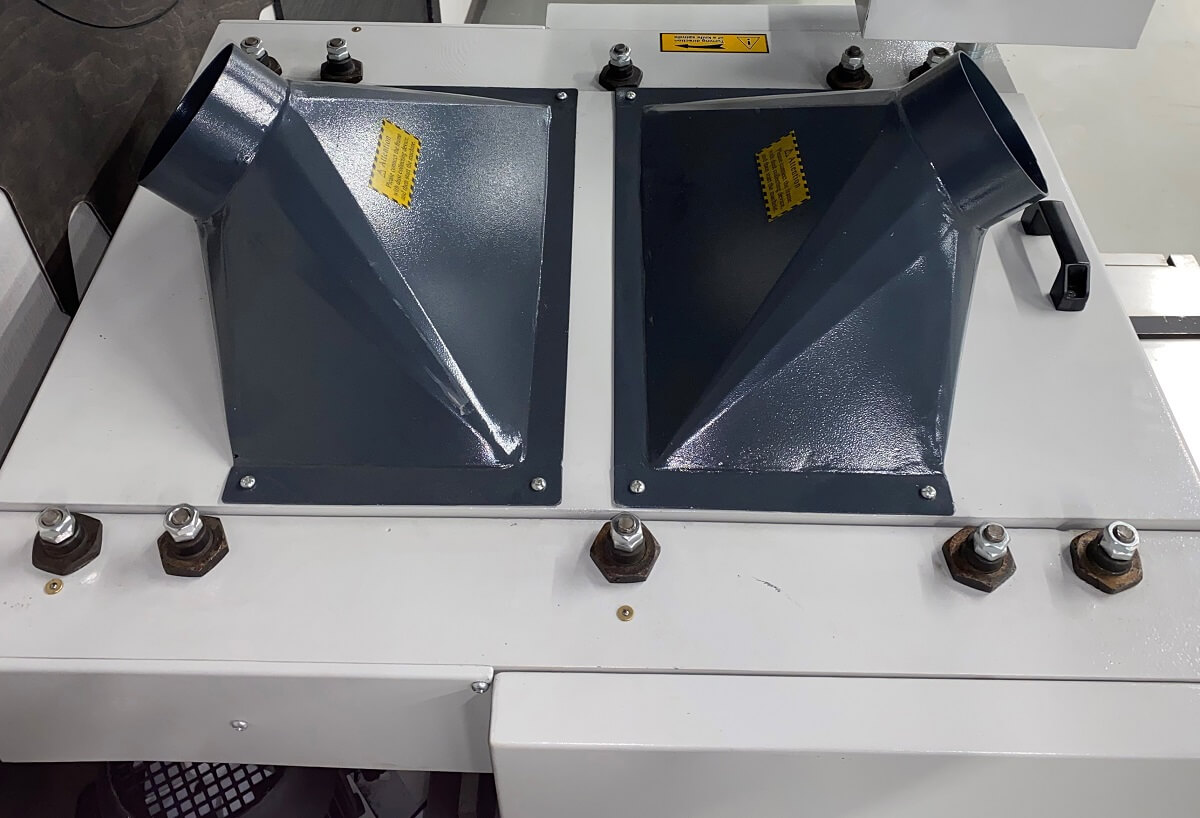 EcoWood MB 404S  Аспирация  На станке 3 аспирационных патрубка  2 расположены сверху для удаления от верхнего ножевого вала и боковых шпинделей  Один патрубок расположен под столом для удаления стружки от нижнего ножевого вала 