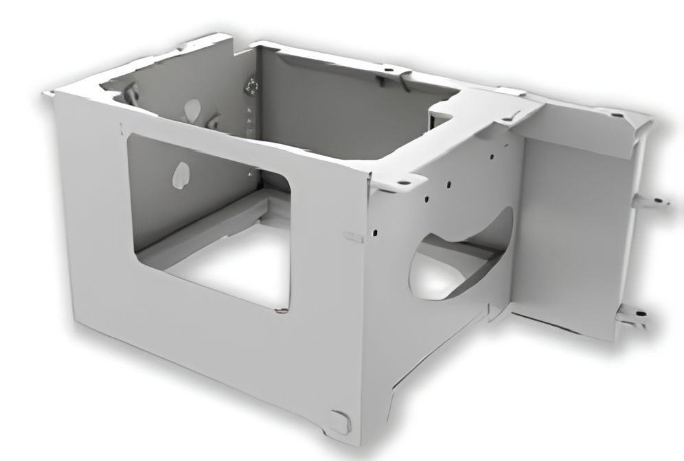 Filato 3200 COMFORT  Станина  Станина имеет цельносварную конструкцию  После сварки станина прошла полный цикл термической обработки для снятия внутренних напряжений, что обеспечивает повышение прочности, стабильность геометрии и исключает деформа...