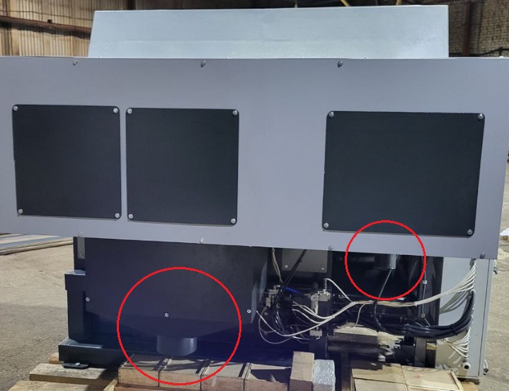 IRONMAC BLOX 4x4-200  Аспирация  Аспирационный патрубок для мелкой стружки расположен в задней части станка  Для отвода более крупной стружки, под узлом чашкореза, организуют приямок с подключенной аспирацией 
