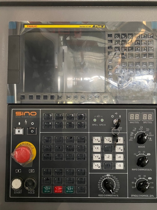 KMT KVL 855  Система ЧПУ FANUC PLUS 0i-MF (type 3)  В базовой комплектации устанавливается обновлённая система ЧПУ FANUC PLUS 0i-MF (3),  LCD монитор 10,4 дюймов c manual guide 0i на русском языке Удобное использование, высочайшее качество изготов...