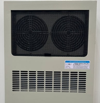 KMT KTL 56/500 Fanuc  Теплообменник электрошкафа  Теплообменник обеспечивает охлаждение компонентов электрошкафа при работе оборудования в двух-трех сменном режиме  Компенсирует перепады температур в цехе, особенно при превыении температурных 