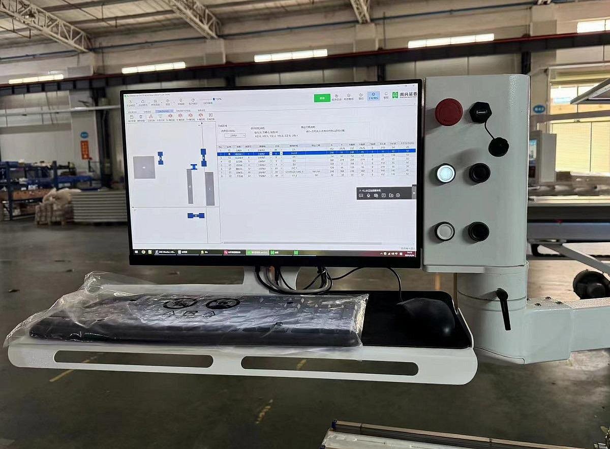 Nanxing ND510S  Программное обеспечение  Штатное программное обеспечение PCDrillCam - простой и интуитивно понятный программный продукт на русском языке, входящий в комплектацию станка, позволяет при помощи набора команд и макросов задать обработк...