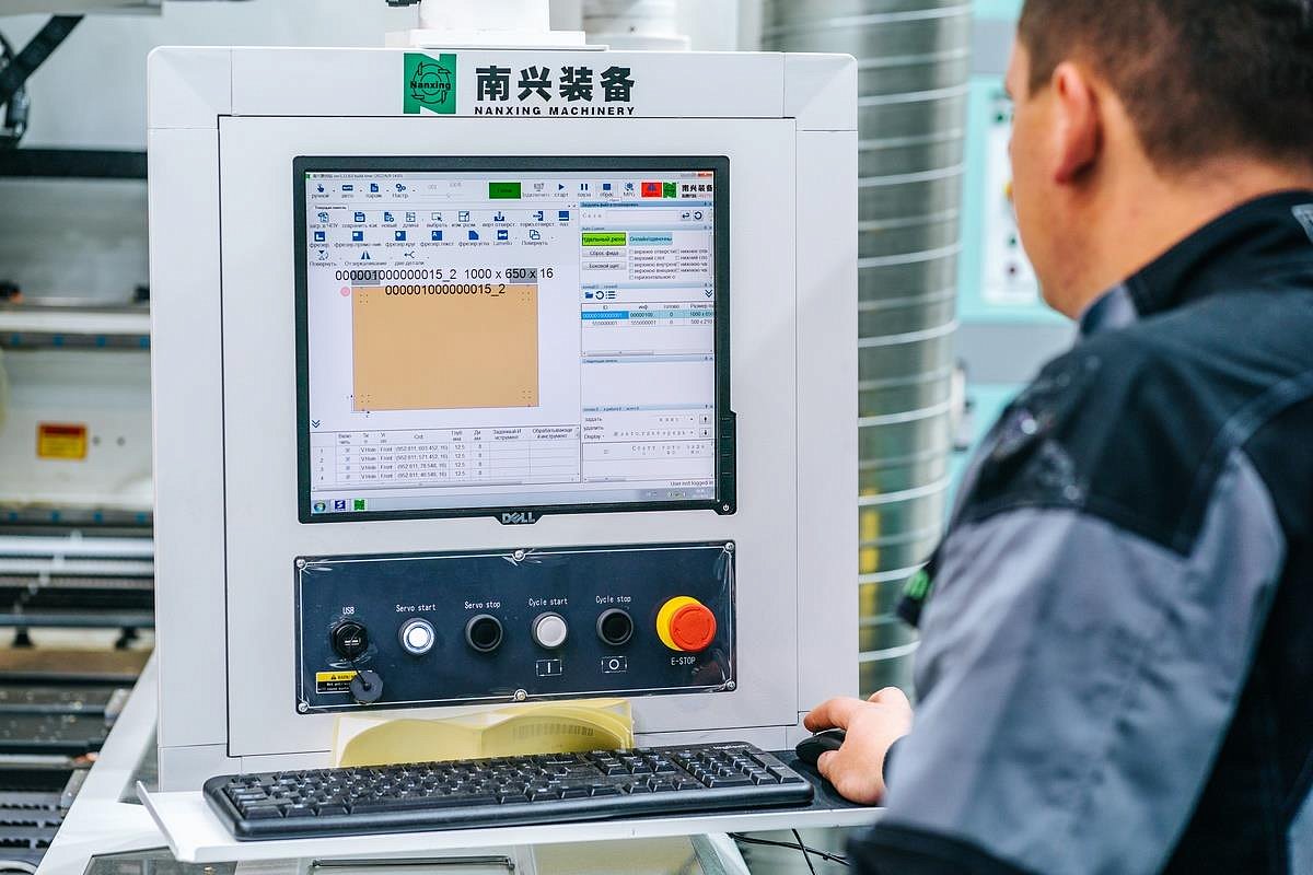 Nanxing ND612S  Программное обеспечение  Штатное програмное обеспечение PCDrillCam - простой и интуитивно понятный программный продукт на русском языке, входящий в комплектацию станка, позволяет при помощи набора команд и макросов задать обработку...