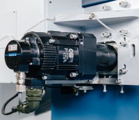 Beaver NEST Concept TC  Сервомоторы «YASKAWA» (Япония)  «YASKAWA» (Япония) - Установленные на каждом узле для перемещения по осям X, Y и Z, обеспечивают высокоточное позиционирование шпинделя (до 0,001 мм) в соответствии с заданной программой при ...