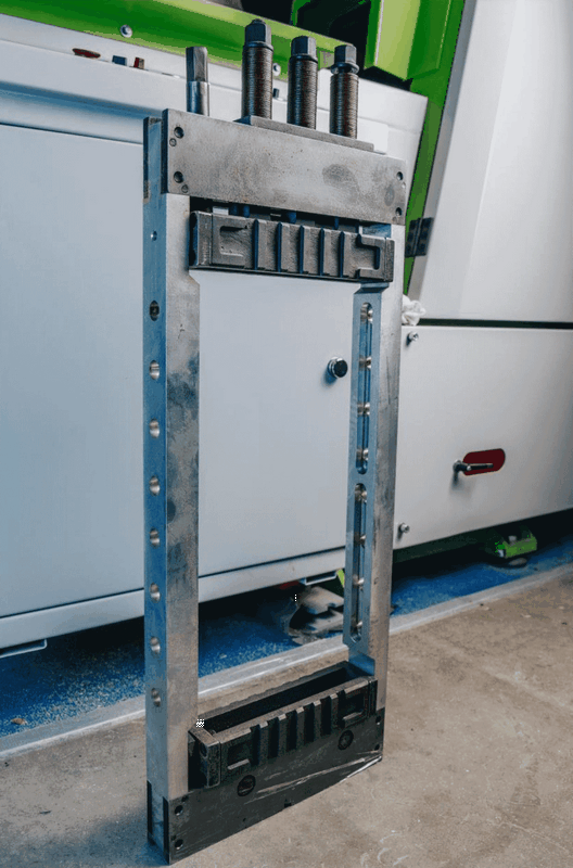 QUADRO FRAME SAW FR-20-25  Надежная пильная рама 
