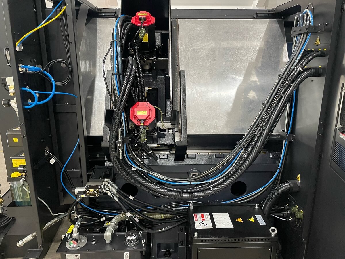 SKMC SL2000SY  Станина  Оптимизированное проектирование конструкции станины с использованием компьютерного анализа 3D-моделирования (FEA)  Станина сконструирована таким образом, чтобы сводить к минимуму вибрацию во время процесса обработки, а такж...