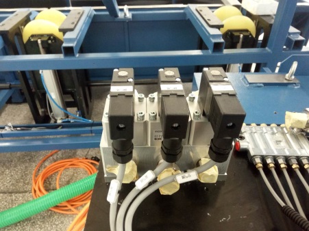 YAWEI SMD HLE 3015  Автоматическая газовая консоль SMC (Япония) (Опция) 