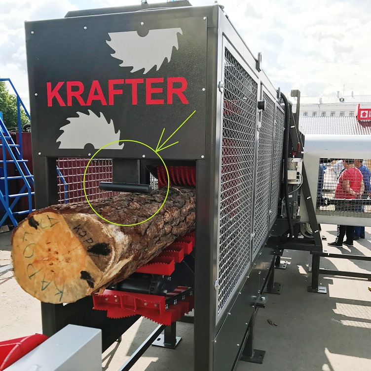 KRAFTER 2.0  Защитный модуль  Предназначен для того, чтобы оператор не смог подать слишком искривленное бревно, или диаметром выше максимально возможного  При подаче таких бревен на подающем транспортёре срабатывает концевик, который останавливает...