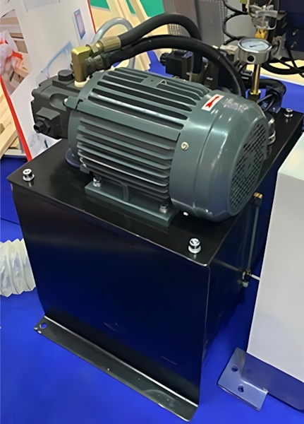 Beaver TSK 25G TSK 25G  Гидроподача  Подача стола осуществляется через гидропривод  Гидравлический привод гарантирует мощную и равномерную подачу пакета заготовок в рабочую зону, что позволяет нарезать шип на древес  Beaver TSK 25G TSK 25G ине даж...