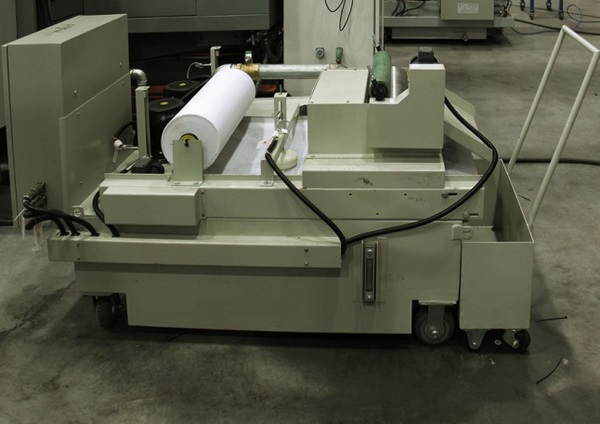 UNIVEQ UGO-2050 CNC  Бак для СОЖ и система фильтрации  Бак для СОЖ и система фильтрации выполнены из стали и вынесены за пределы станка, что с легкостью и минимальными затратами времени позволяет заменять отработанную охлаждающую жидкость  Комбини...