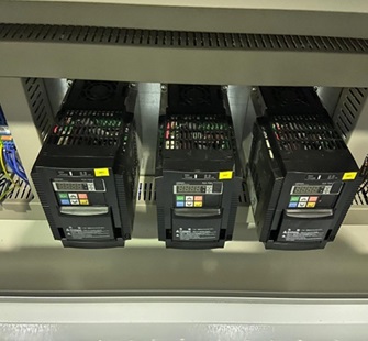 Alba Advantage 7 Ultra  Комплектующие  Комплектующие компоненты ведущих мировых производителей: Пускатели OMRON, ЯпонияЭлектронные компоненты SIEMENS