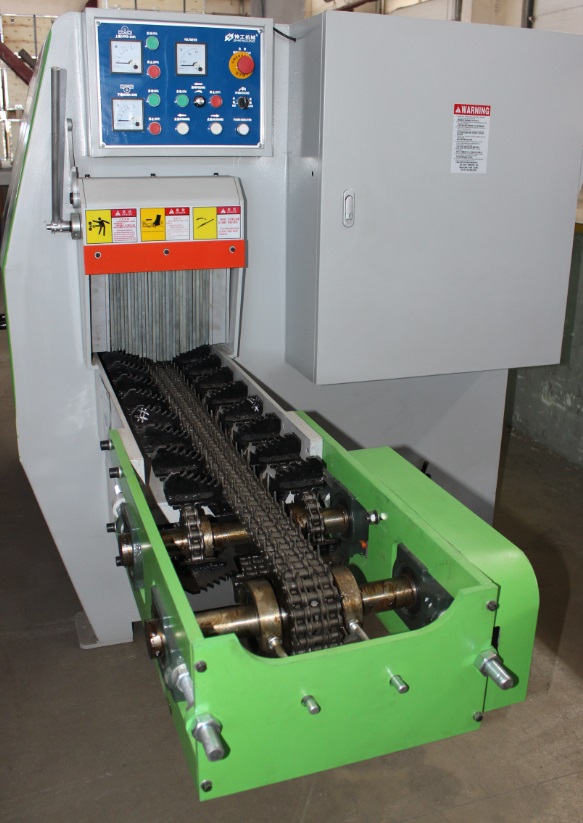 EcoWood CBS-300  Система подачи  Гусеничная траковая система подачи – обеспечивает автоматическое центрирование и фиксацию бревна  Данная система позволяет эффективнее фиксировать бревно на подающем конвейере  А также обеспечивает прямолинейность ...