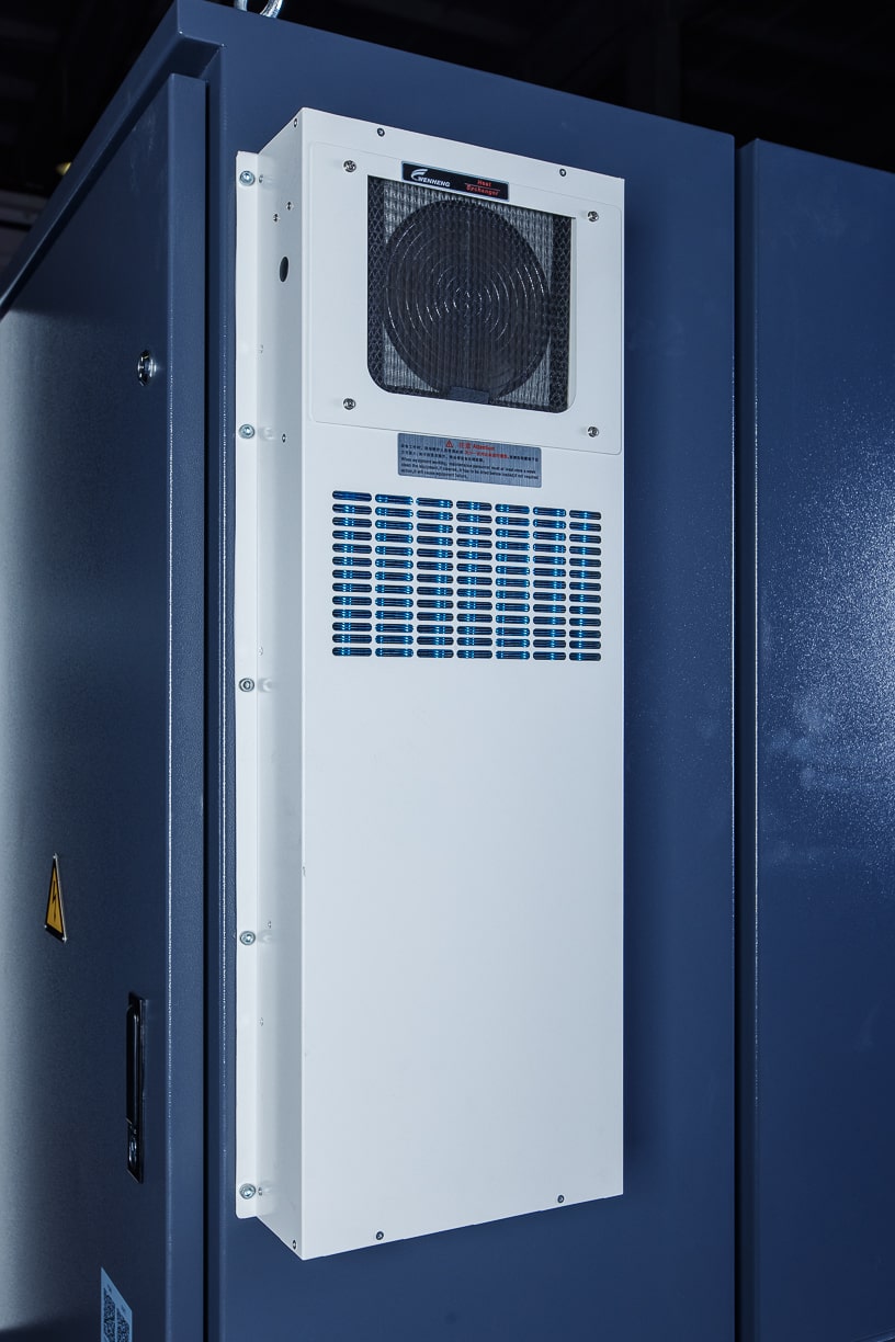 DMTG VDLS-850 Siemens  Теплообменник электрошкафа  Теплообменник электрошкафа обеспечивает охлаждение компонентов электрошкафа при работе оборудования в двух-трех сменном режиме  Компенсирует перепады температур в цехе, особенно при превышении тем...