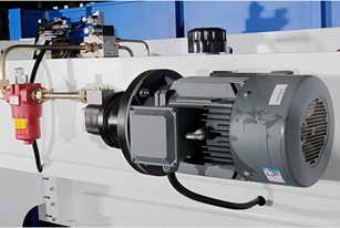 KMT KPA 125-2500  Главный двигатель SIEMENS (Германия) 