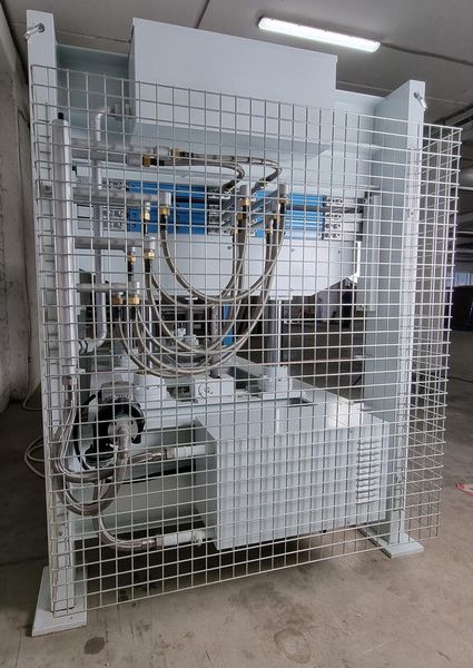 Shanxi Quilin Machinery BY214  СИСТЕМА НАГРЕВА ТЕПЛОНОСИТЕЛЯ          Пресс укомплектован электрическим бойлером с циркуляционным насосом, трубопроводами и расширительным бачком                  Максимальная температура теплоносителя до 125° С    ...
