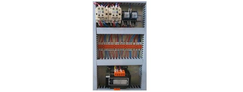 Shanxi Quilin Machinery BY214  ЭЛЕКТРОКОМПОНЕНТЫ           Электрическое оснащение станка строго соответствует его технической документации                 Электрокомпоненты пресса выполнены по стандартам СЕ   				 