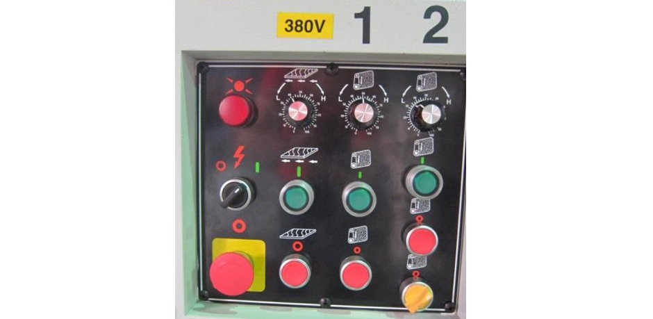 LIGA GB-625-R3-80S  ПУЛЬТ УПРАВЛЕНИЯ          Пульт управления интуитивно понятен и не требует дополнительной квалификации сотрудника        