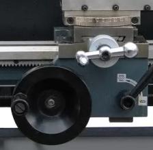 Proma SM-300E 
  Эргономичные рукоятки  
 Особая обточка рукояток позволяет работать с большим комфортом, исключая мозоли и быструю усталость  
