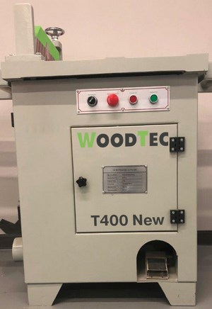 WoodTec T 400 NEW УДОБНАЯ ПАНЕЛЬ УПРАВЛЕНИЯ  Панель управления станком не требует специальных знаний  Подъем пильного диска с помощью педали 