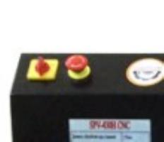 Proma SPV-430H CNC  Аварийная остановка  На передней панели располагается яркая красная кнопка для аварийной остановки станка в случае необходимости 