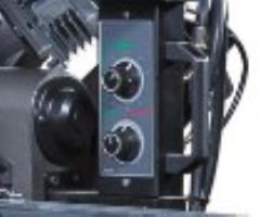 Jet MBS-910CSDV  Простота в эксплуатации  Рядом с панелью управления ленточнопильного станка Jet MBS-910CS находятся рукоятки управления скорости подачи 