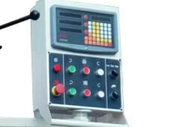 Visprom FHX-70PD 
  УЦИ  
 Цифровая индикация по осям X/Y/Z (трех осевое уци) 
