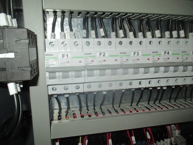WoodTec 418 
  ЭЛЕКТРИЧЕСКИЕ КОМПОНЕНТЫ   
 Надежные электрические компоненты из Чехии 
