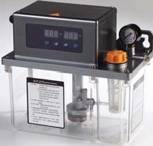 IRONMAC IH-130 CNC  Система смазки  Смазочные масла подаются в различные точки движущихся компонентов и подшипников  Применяется автоматический лубрикатор с реле времени, чтобы обеспечить достаточное количество масла на направляющих скольжения, со...
