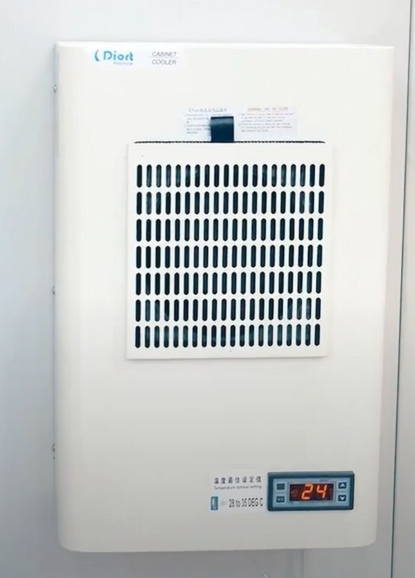 IRONMAC IMU-5X 400  Кондиционер электрошкафа 