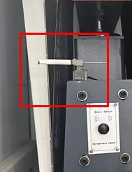WoodTec R-RP 1000 
 ДАТЧИКИ СХОДА ЛЕНТЫ 
 Обеспечивает дополнительную безопасность и необходим для экстренной остановки станка в случае схода шлифовальной ленты  
