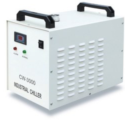 WoodTec CH 2030L 
 ЧИЛЛЕР CW-3000 
 Это серия профессиональных охладительных аппаратов, которые подходят для лазерных станков, фрезеров и другого оборудования, в котором используется водяное охлаждение  Особая система сигнализации и защиты в реж...