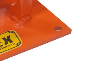 Stalex TR-10  Устойчивое размещение  Широкая опорная площадка модели оснащена отверстиями под крепление на рабочую поверхность (стол или верстак) 