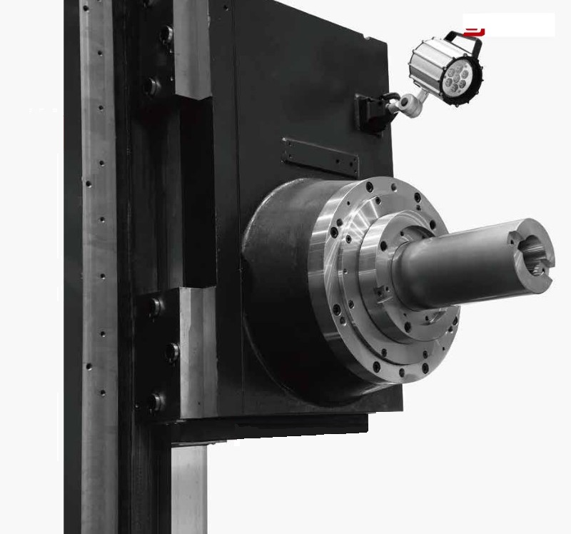 IRONMAC HBI-2518-110  Шпиндель  В подшипнике шпинделя используется конический роликоподшипник, который выдерживает как радиальные, так и осевые нагрузки, а в подшипнике шпинделя используется циркулирующая охлаждающая смазка для снижения повышения ...