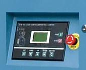Comaro SB 15-08  Удобное управление  Контроль рабочих параметров винтового компрессора COMARO SB 15-08 осуществляется при помощи LCD дисплея, что обеспечивает комфорт в работе 