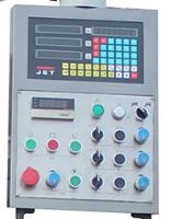 Jet JUTM-1834 Servo DRO  Точность настройки  Панель управления оснащена всеми необходимыми кнопками для настройки параметров обработки и цифровой индикацией частоты вращения вертикального шпинделя 