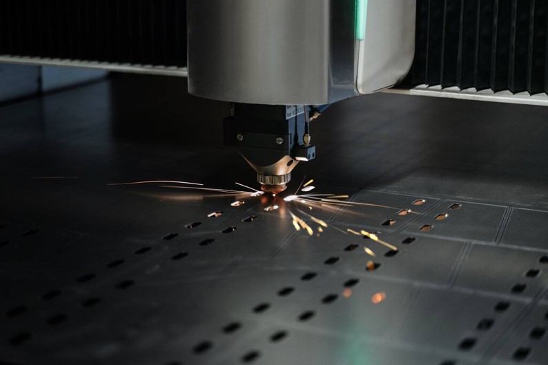 INTERLASER A6 6000  Датчик предотвращения столкновений Эффективно снижает риск столкновения режущей головки, вызванного подъемом заготовки