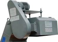 NINGBO BLIN MACHINERY BL-H65M  Ленточный транспортер 
 Ленточный стружкоуборочный транспортер  Предназначен для отвода стружки из рабочей зоны станка во время работы и для удобства уборки оборудования оператором  
