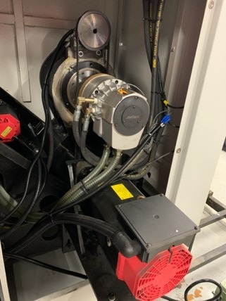 IRONMAC ITX-63/1000  Шпиндель  На станке установлен высокоточный, жесткий шпиндель с усилением путём комбинирования подшипников 